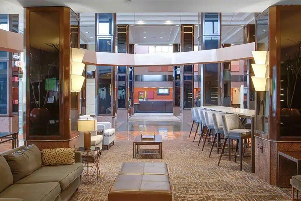 Hilton Newark Airport Hotel 3*