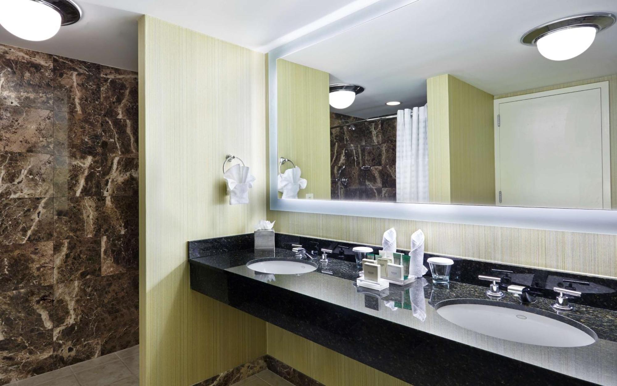 Hilton Newark Airport Elizabeth