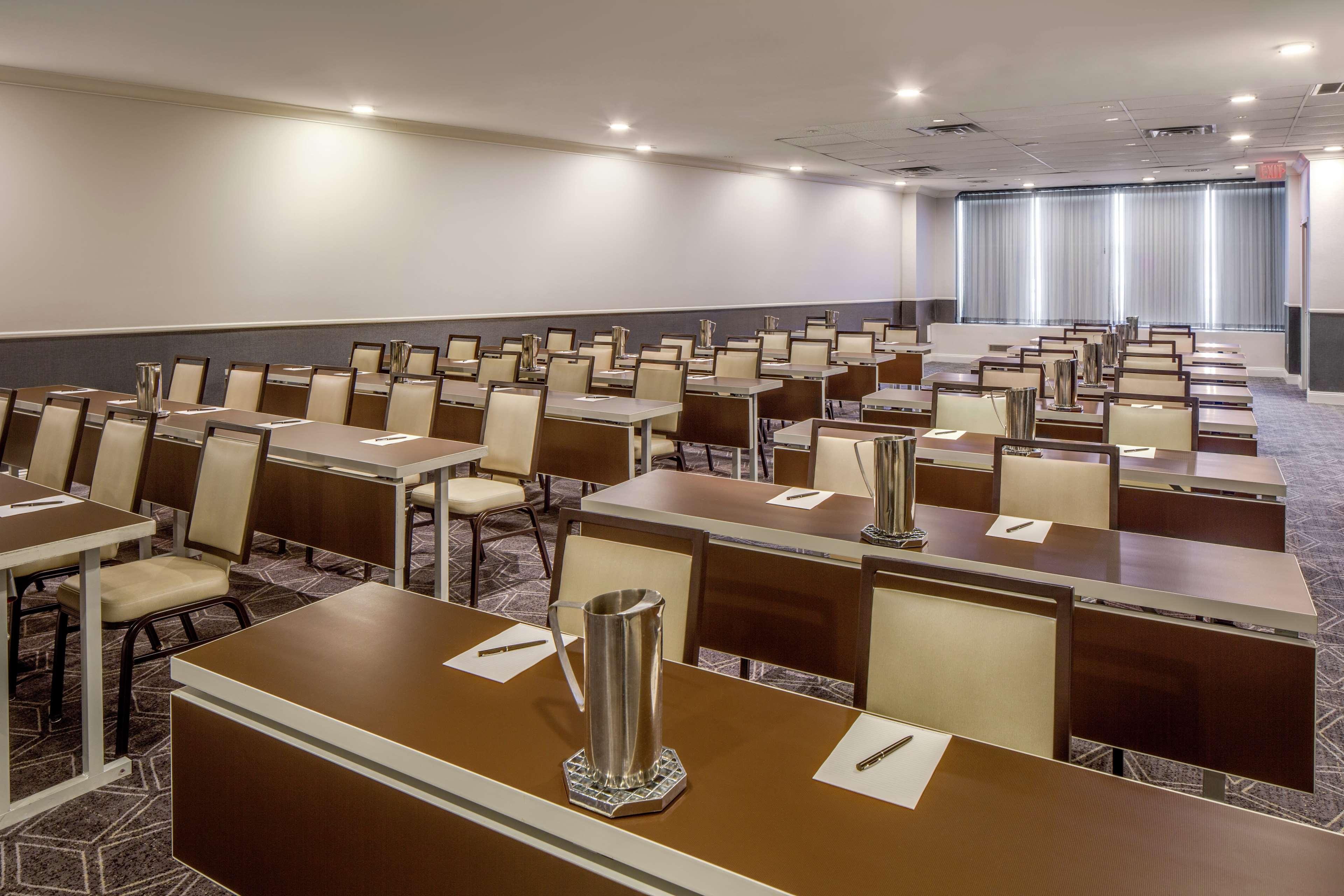 Hilton Newark Airport Elizabeth