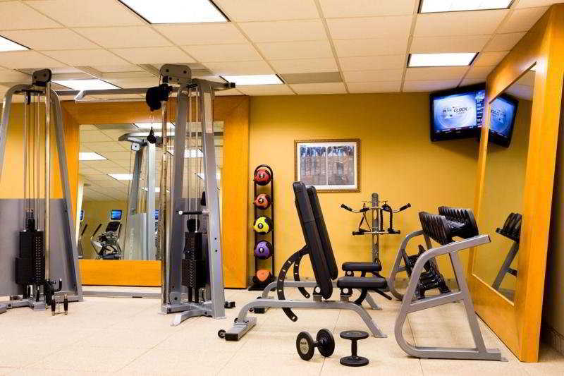 Hotel Hilton Newark Airport 3*