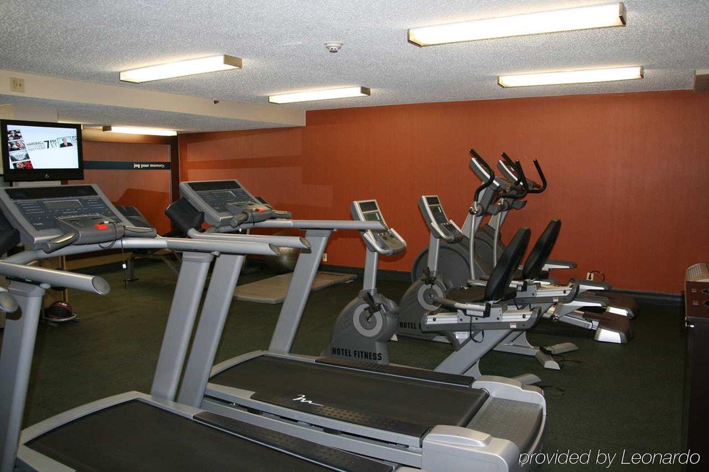 Hilton Newark Airport 3*