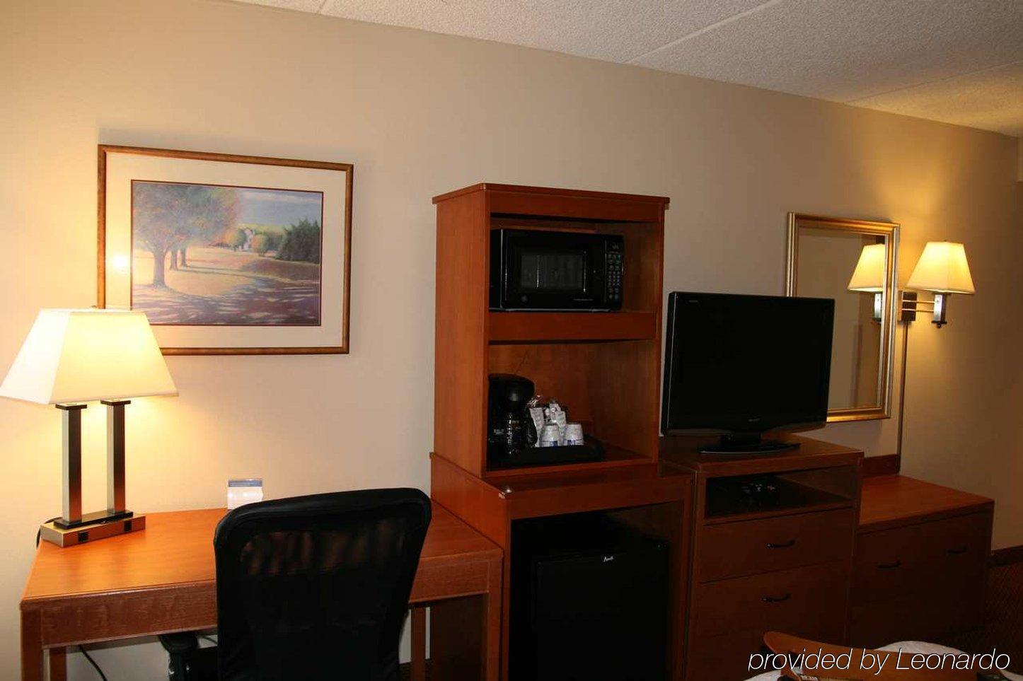 Hilton Newark Airport Hotel Elizabeth