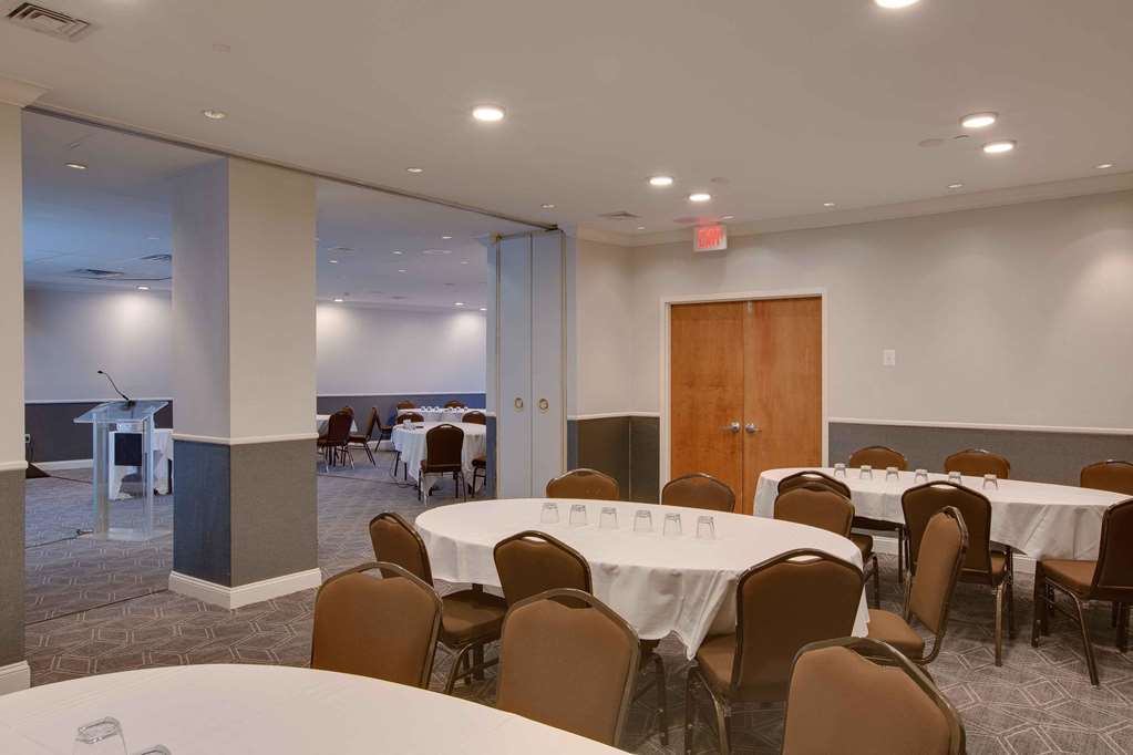 Hilton Newark Airport Hotel 3*